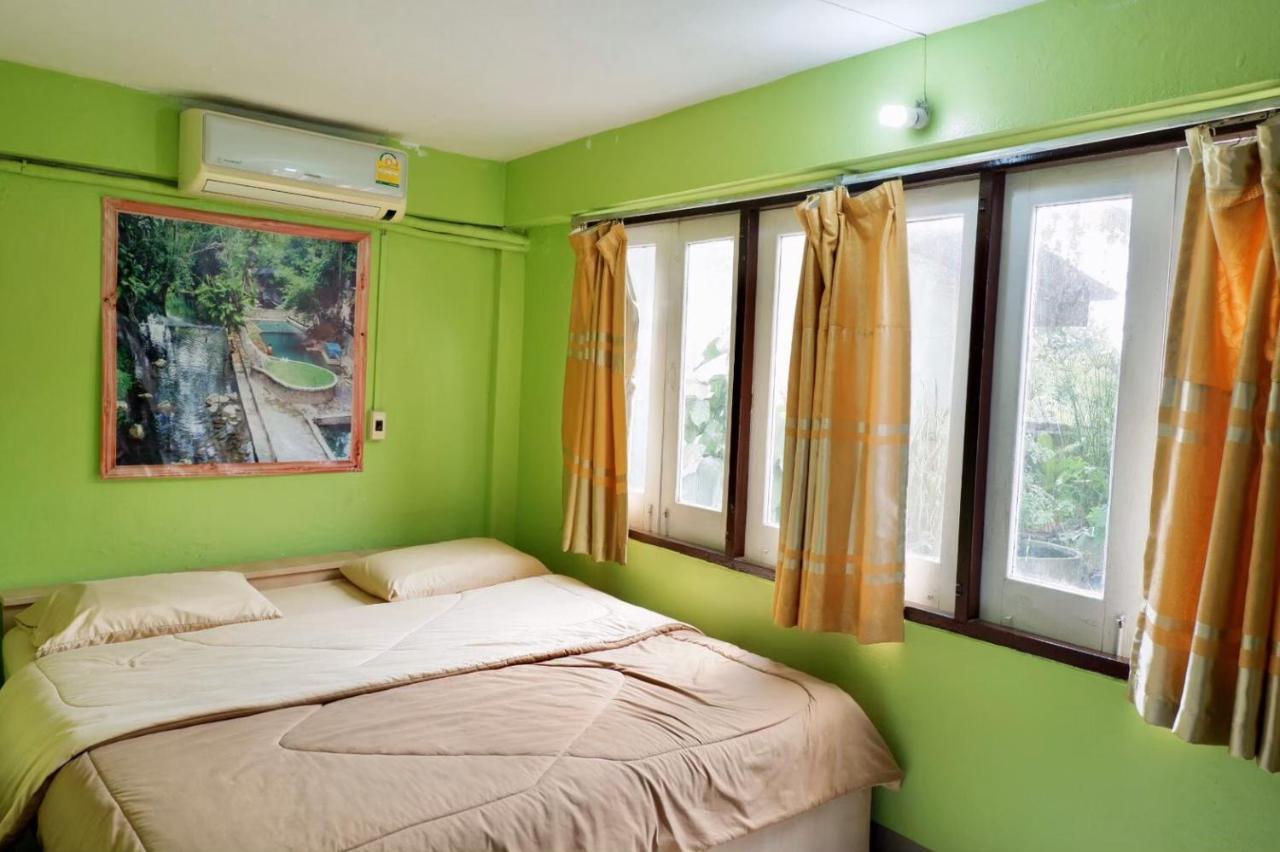 Chokchai Hotel Sai Yok Buitenkant foto