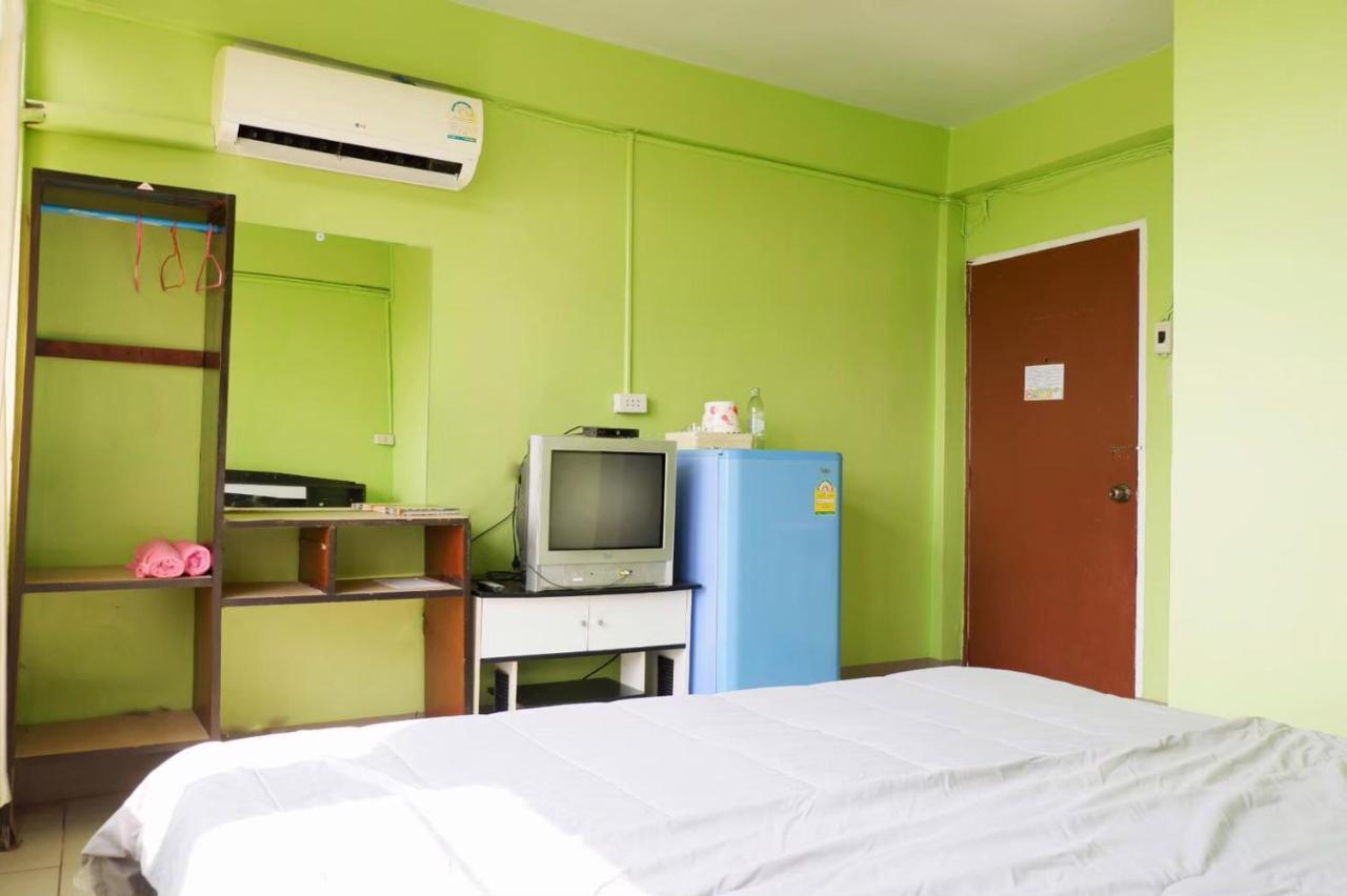 Chokchai Hotel Sai Yok Buitenkant foto