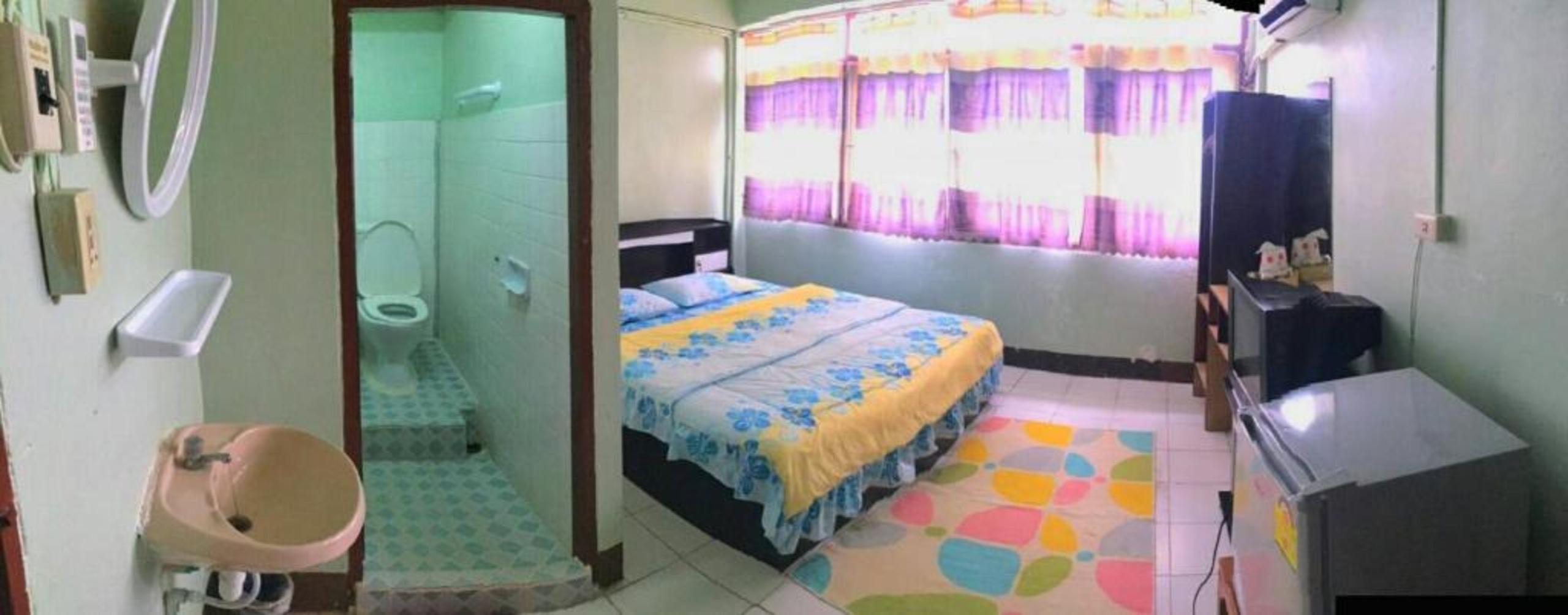 Chokchai Hotel Sai Yok Buitenkant foto
